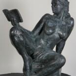 Sculpture titled "Lectrice n°1" by Jean Pierre Picheny, Original Artwork, Bronze