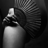 Фотография под названием "Girl with a fan" - Mikhail Faletkin, Подлинное произведение искусства, Цифровая фотография