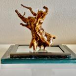 Scultura intitolato "Floating Tree" da Suzy Martin, Opera d'arte originale, Legno